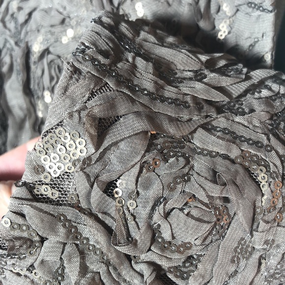 Chico’s Beautiful bronze color jacket with sequins/ ribbon used in floral design - Picture 12 of 15